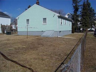 100 Dartmouth St, Medford, MA 02155 - photo 3