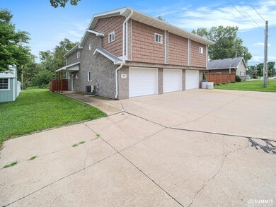 414 Spring St, Friend, NE 68359 - photo 2