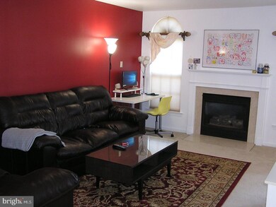 2207 Carriage Ln, Royersford, PA 19468 - photo 5