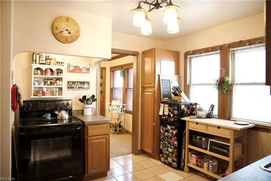 Downstairs Unit, 2 Bedroom, 1 bath.