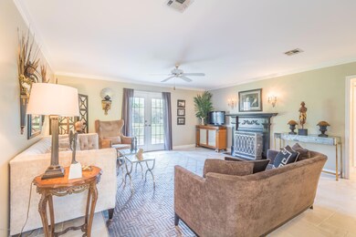 921BellevuePlantationInterior-2