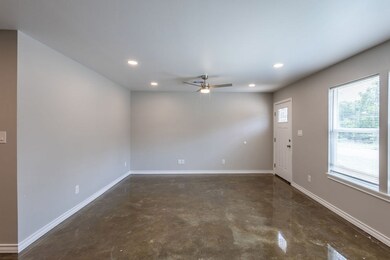 1308 Powers St, Nacogdoches, TX 75964 - photo 2