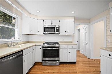 6 Bertha St, Hudson, MA 01749 - photo 4