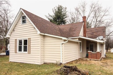 305 W Spencer St, Sheridan, IN 46069 - photo 2