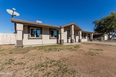 8052 W Pierson St, Phoenix, AZ 85033 - photo 2