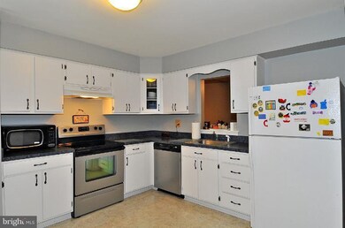 7419 Setting Sun Way, Columbia, MD 21046 - photo 2