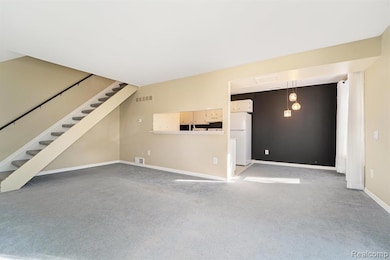 2705 Fox Hollow Ct unit 20C, Lake Orion, MI 48360 - photo 5