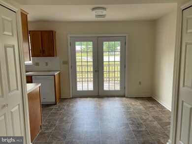 166 S Lime St unit 1, Quarryville, PA 17566 - photo 2