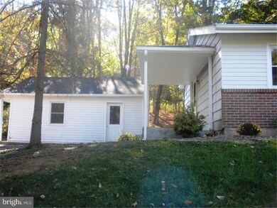 32 Bechtel Rd, Boyertown, PA 19512 - photo 2