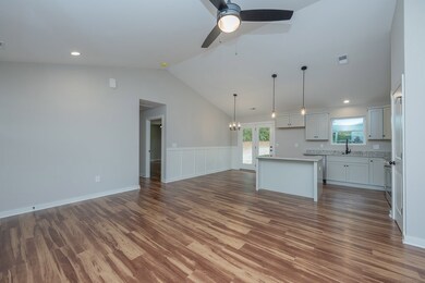 203 Southside Dr, Laurens, SC 29360 - photo 5