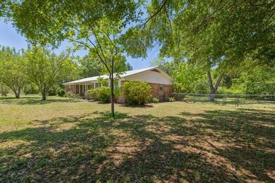 1203 Valley Rd, Crestview, FL 32539 - photo 3