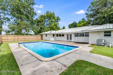 2718 S. Curtis Drive-15