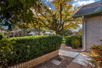 10529 Sierra Bonita Ave NE, Albuquerque, NM 87111 - photo 4