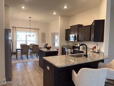 109 Red Bird Cove, Senatobia, MS 38668 - photo 5