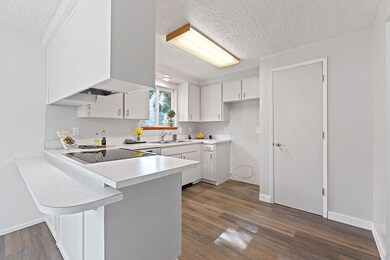 60804 Goldenrain Dr, Bend, OR 97702 - photo 6