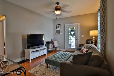 1220 Crown Ave, Louisville, KY 40204 - photo 7