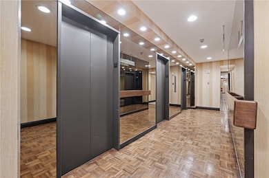 Gateway Towers unit 11-O, Pittsburgh, PA 15222 - photo 3