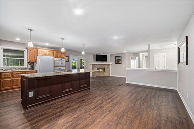 6216 Greenwood St, Shawnee, KS 66216 - photo 6