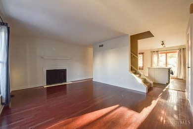 152 Stillmeadow Dr, Cincinnati, OH 45245 - photo 6