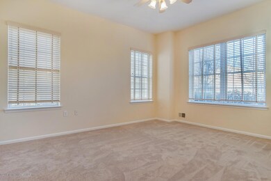 40 Cypress Point Ln Jackson NJ-large-010