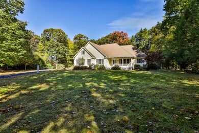 513 Jacks Dr, Pembroke, NH 03275 - photo 2