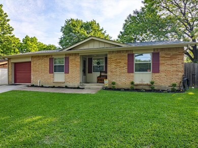 2620 Woodlawn Dr, Ennis, TX 75119 - photo 3