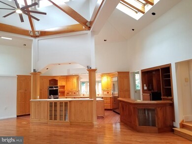 200 Meadow Glen Ln, Reading, PA 19607 - photo 5