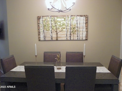 urban vr Formal Dining