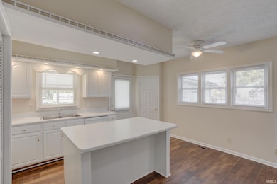 1722 E Division St, Evansville, IN 47711 - photo 7