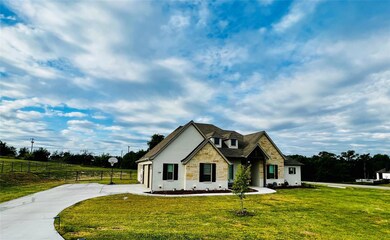 200 Harvard Ln, Springtown, TX 76082 - photo 4
