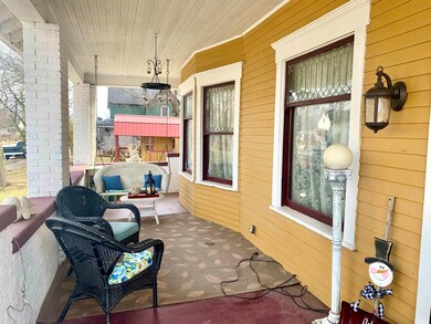 801 S Macedonia Ave, Muncie, IN 47302 - photo 6