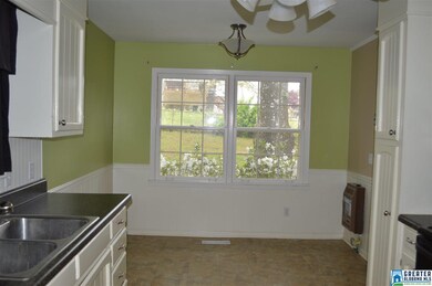 1912 Dix Cir, Birmingham, AL 35235 - photo 6