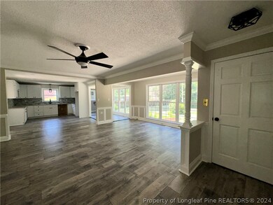 330 Colinwood Dr, Fayetteville, NC 28303 - photo 3