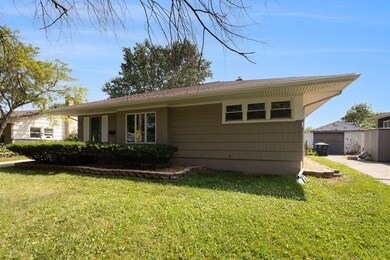 1610 Saunders Crescent, Ann Arbor, MI 48103 - photo 3
