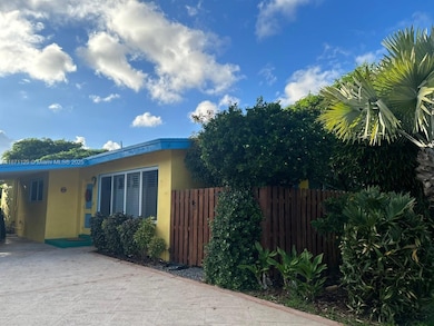 881 SW 49th Terrace, Plantation, FL 33317 - photo 4