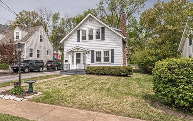 The building site is an ample 50 foot wide and an surprising depth of 150 feet, which offers so much space for outdoor enjoyment.