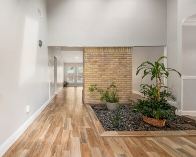 15710 Oxenford Dr, Tomball, TX 77377 - photo 5