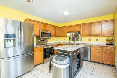 2527 SE 17th St, Des Moines, IA 50320 - photo 6