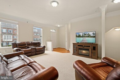 12824 Clarks Crossing Dr, Clarksburg, MD 20871 - photo 4