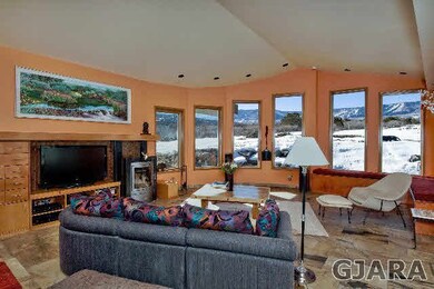 Vaulted ceilings provide wonderful views of Powder