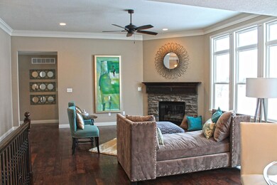 Split Bedroom Design