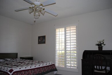 10210 W Mission Ln, Sun City, AZ 85351 - photo 7