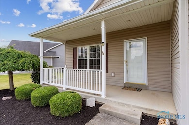 820 Colt Dr, Findlay, OH 45840 - photo 4