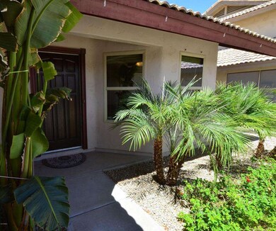 004_Front Entry
