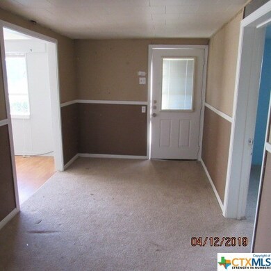 211 W Washington Ave, Copperas Cove, TX 76522 - photo 2