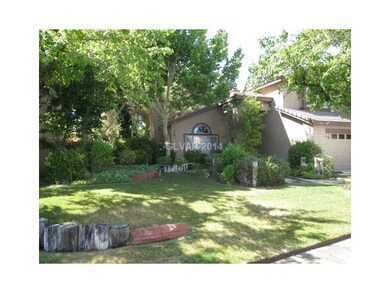 Facade/Exterior Front. Front Yard