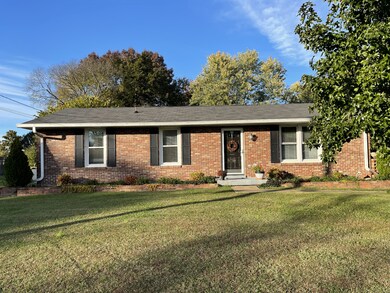 615 Rosa Dr, Lebanon, TN 37087 - photo 2