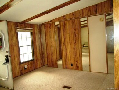 302 Meadowbrook Ct unit 17, Hendersonville, NC 28792 - photo 3