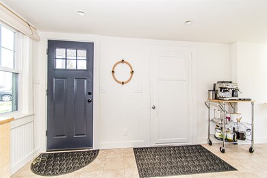 10 Maplewood Ave, Dover, NH 03820 - photo 3