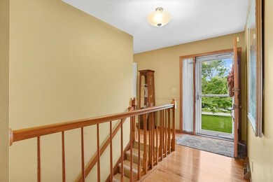 2027 Forest Dr SE, Cedar Rapids, IA 52403 - photo 4